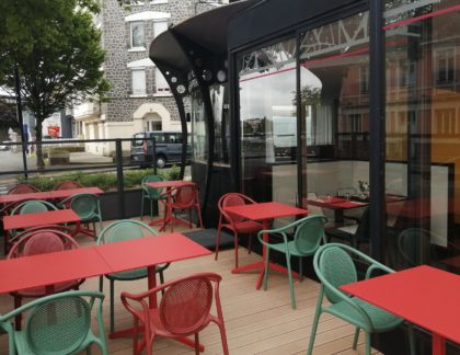 aménagement de la terrasse d'un restaurant