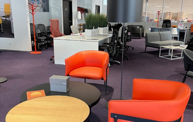 intérieur du magasin de mobilier MB2 à Besançon