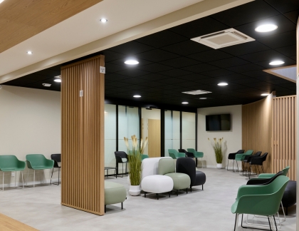 aménagement de l'accueil d'un grand cabinet médical